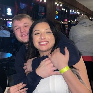 Meet your Posher, Mia